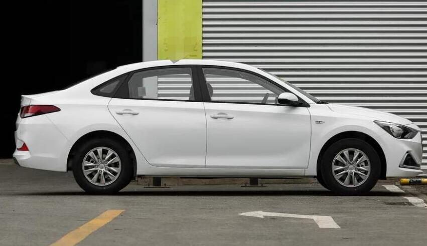 悅動(dòng)新車 自動(dòng)檔 3500元/月，含保險(xiǎn)，保養(yǎng)，維修，救援等全部費(fèi)用