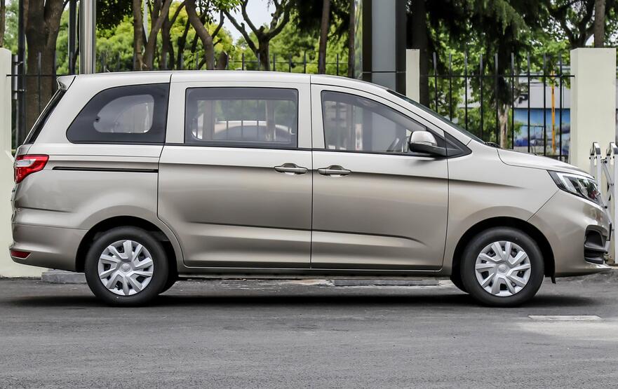 金杯新車 手動(dòng)檔 3100元/月，含保險(xiǎn)，保養(yǎng)，維修，救援等全部費(fèi)用